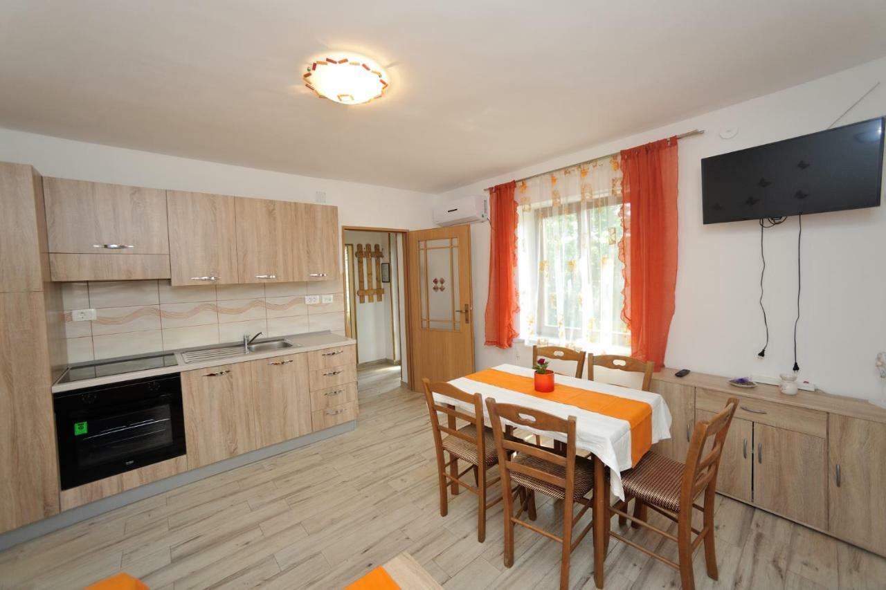 Apartman Svilno Rijeka Eksteriør billede